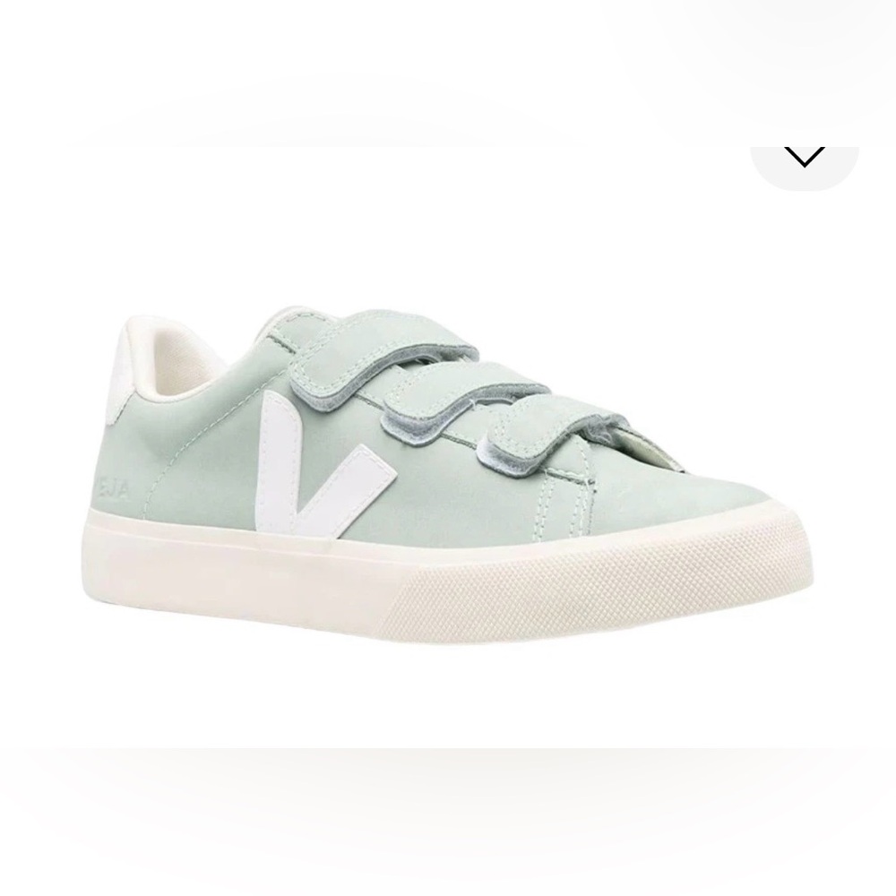 VEJA Recife 'Matcha White' size 39/8.5